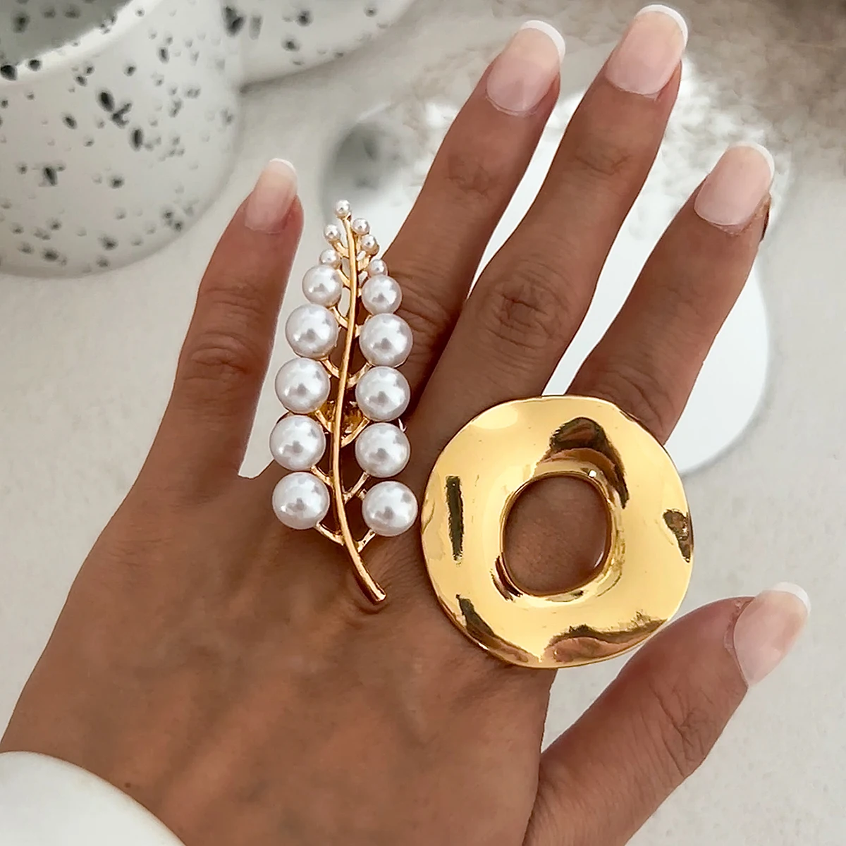 IngeSight.Z Elegant Imitation Pearl Leaf and Flower Ring Women\'s Vintage Irregular Gold Color Circle Metal Finger Ring Jewelry