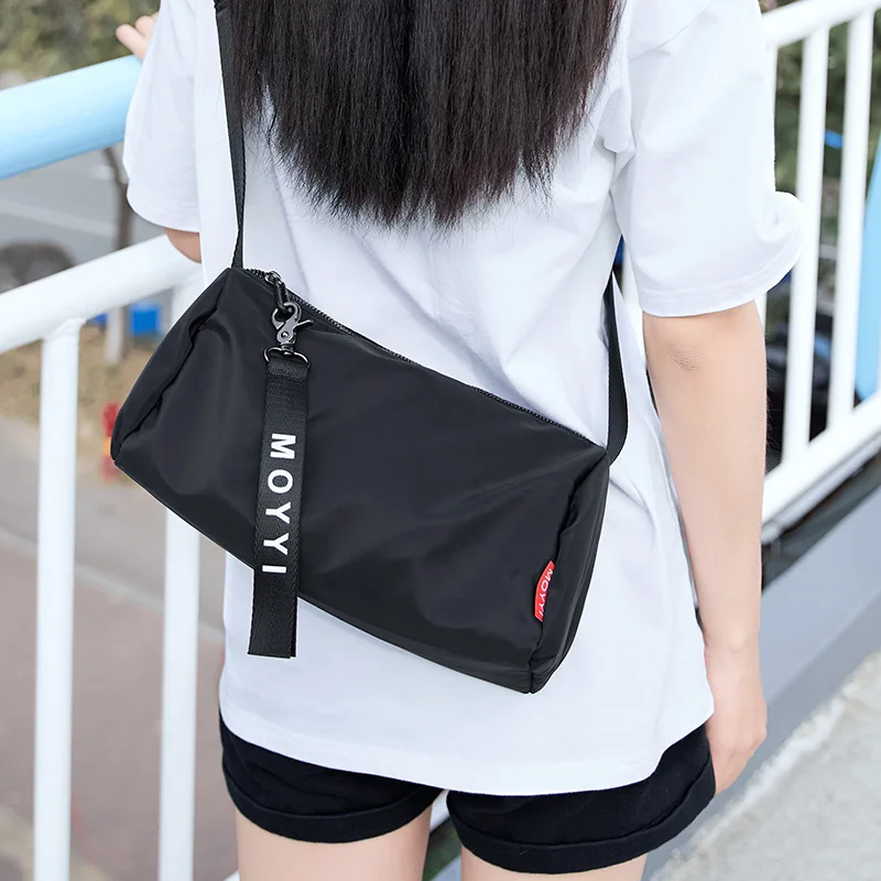 Trendy men's shoulder bag, Korean style messenger bag,-hop minimalist design, fashionable crossbody bag