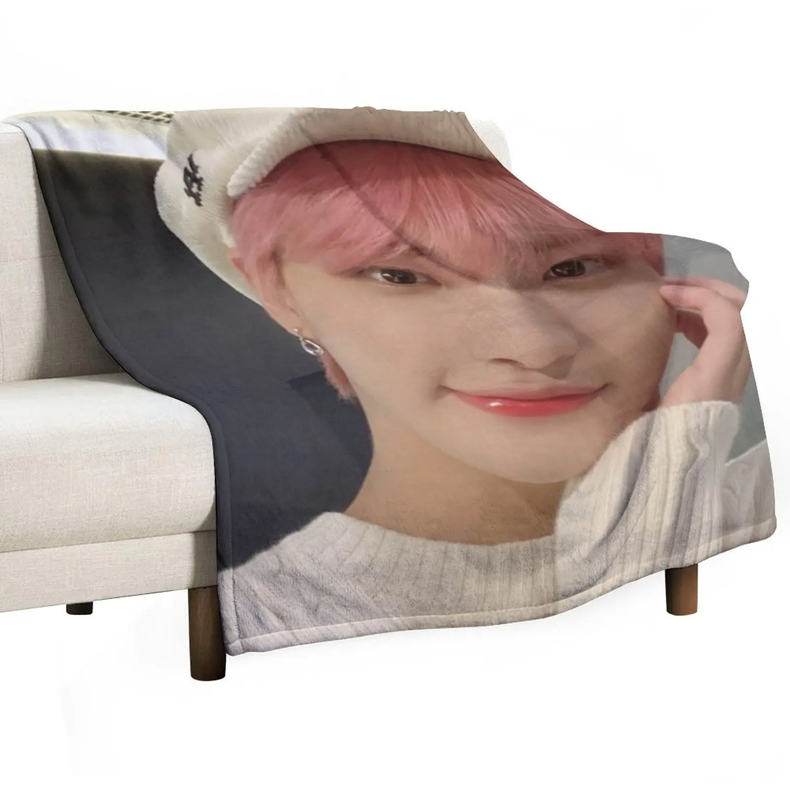 

ATEEZ Seonghwa Throw Blanket Soft Solid Color Blanket for Couch Bed