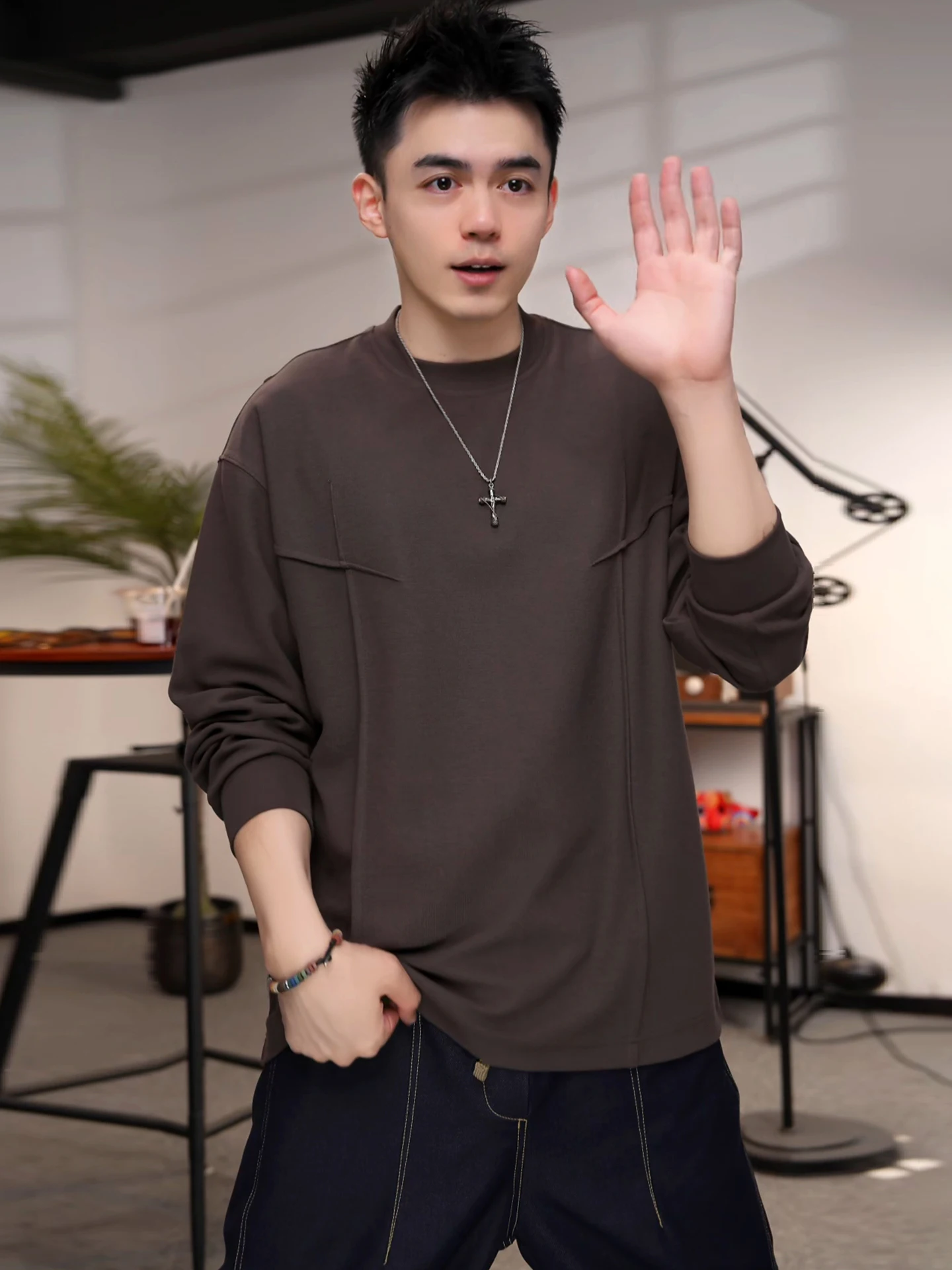 

Мужская футболка с длинным рукавом в стиле ретро, осенняя, утепленная, базовый слой, с эффектом складок, трендовая модель