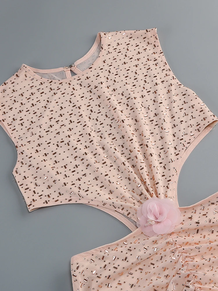 فستان طويل بدون أكمام من VC رومانسي مزين بالترتر الوردي مع قطع تفاصيل لثوب Galas الصيفي