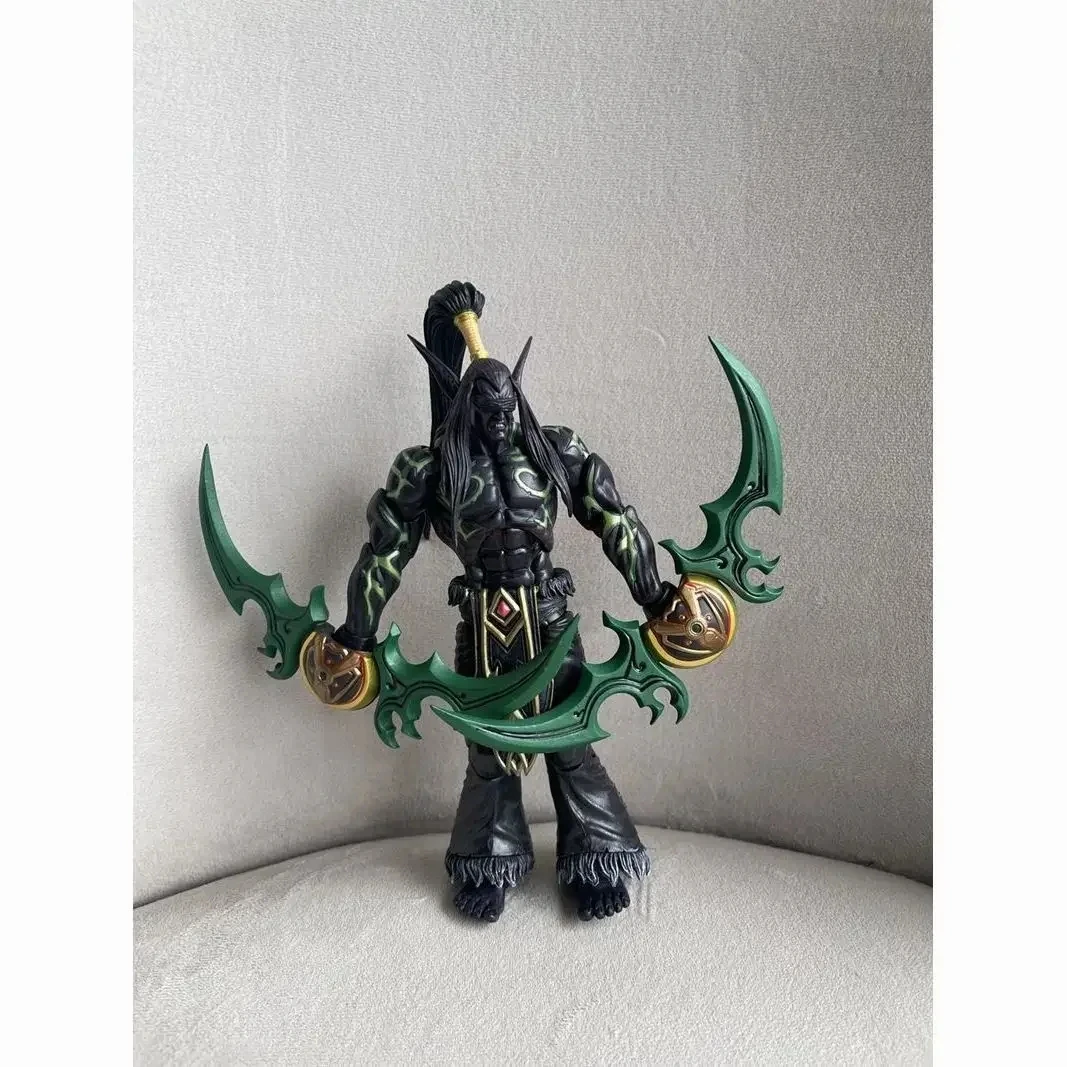 World of Warcraft Game Anime Figures Illidan Stormrage Demon Form Model Doll Garage Kits PVC Toys for Kids Gifts Car Decoration