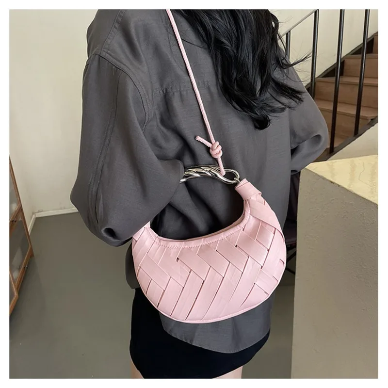 

Woven bag new fashion Korean version of the one-shoulder crossbody bag light luxury texture handheld crossbody dumpling bags