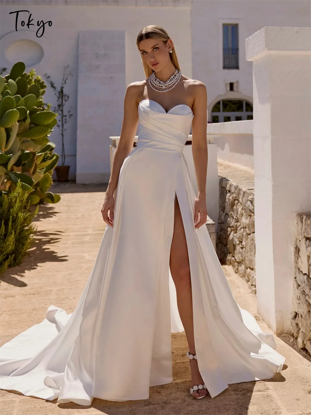 Tokyo Customized Elegant Sweetheart Necklink Wedding Dresses Sleeveless Side High Split Bridal Gowns White A-Line Wedding Gowns