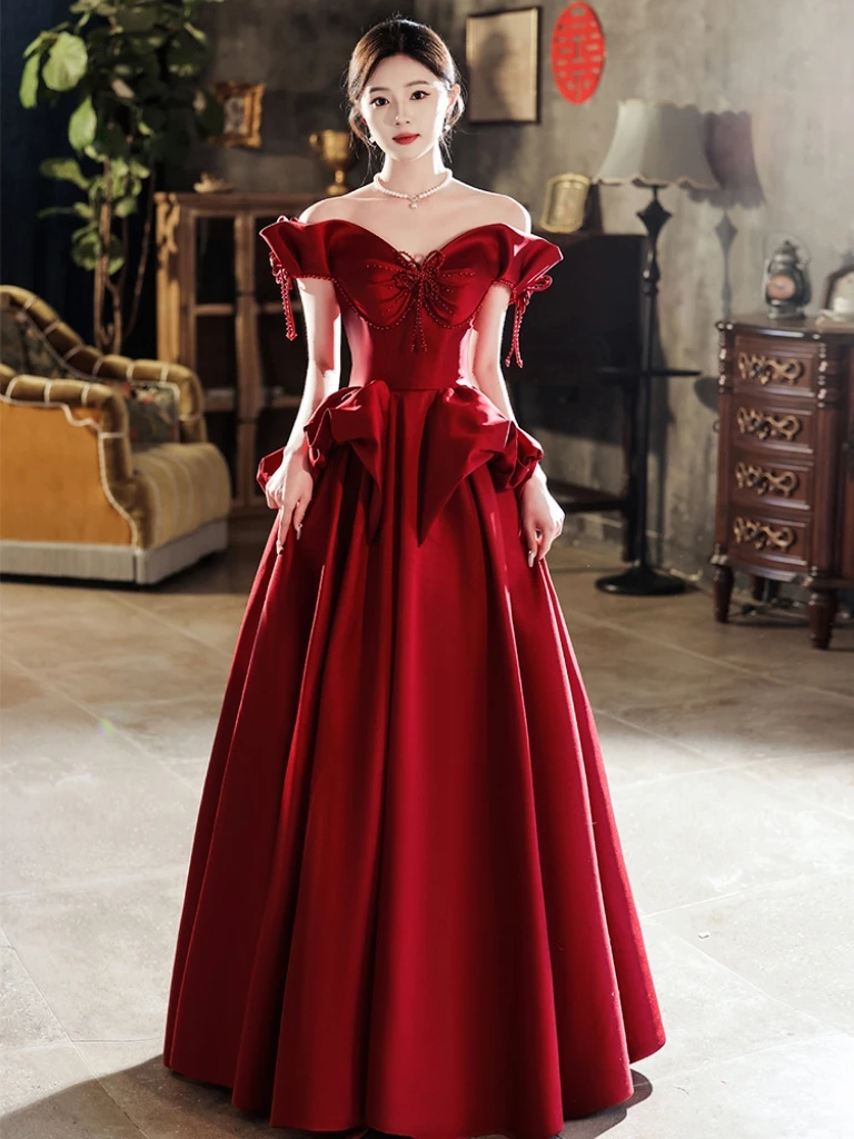 

Wine Red Celebrity Dresses Satin Boat Neck Off The Shoulder Beading Bow Women Wedding Formal Engagement Elegant Evening Gown