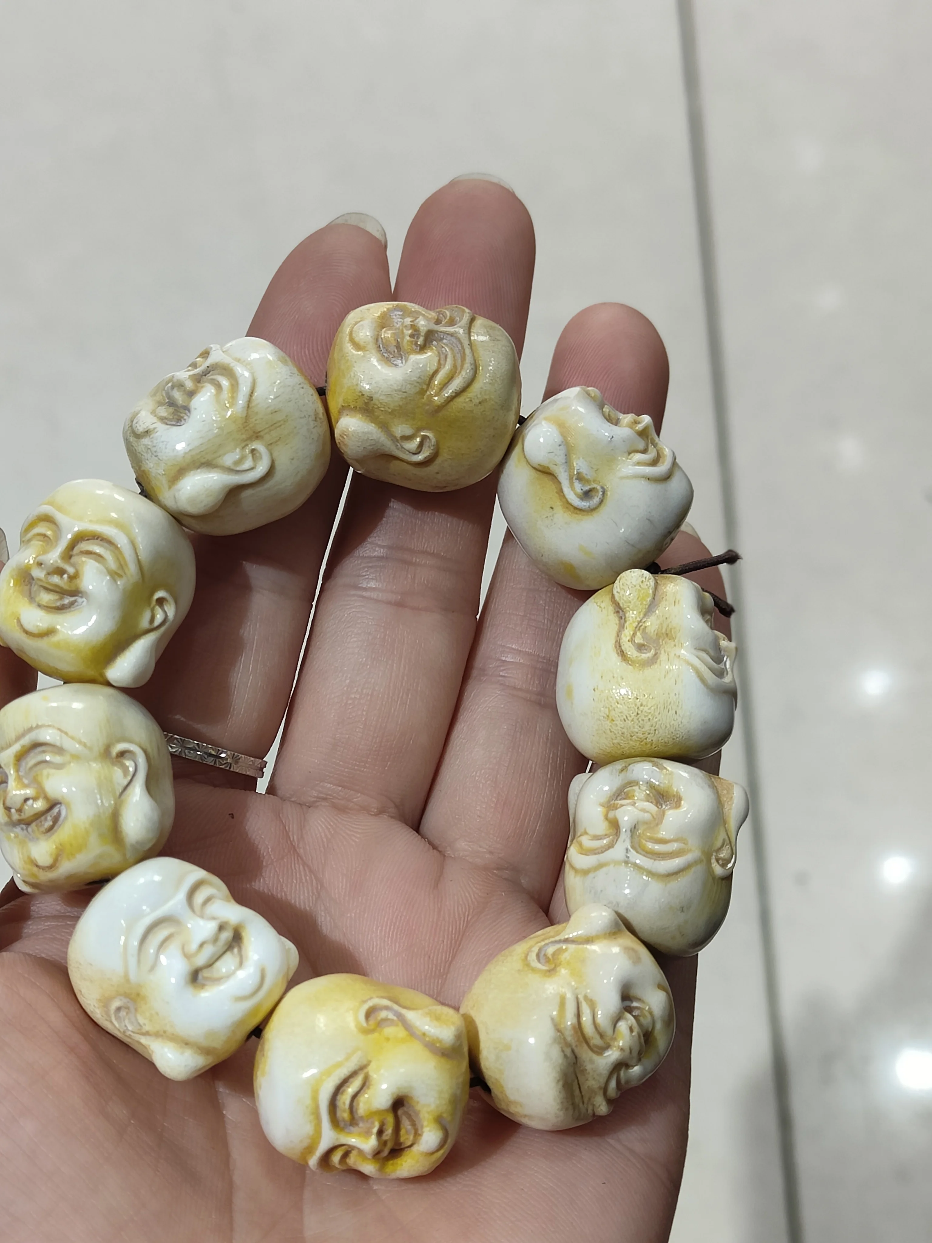 Chinese natural material hand-carved Buddha head hand string MieleBuddha bracelet gift