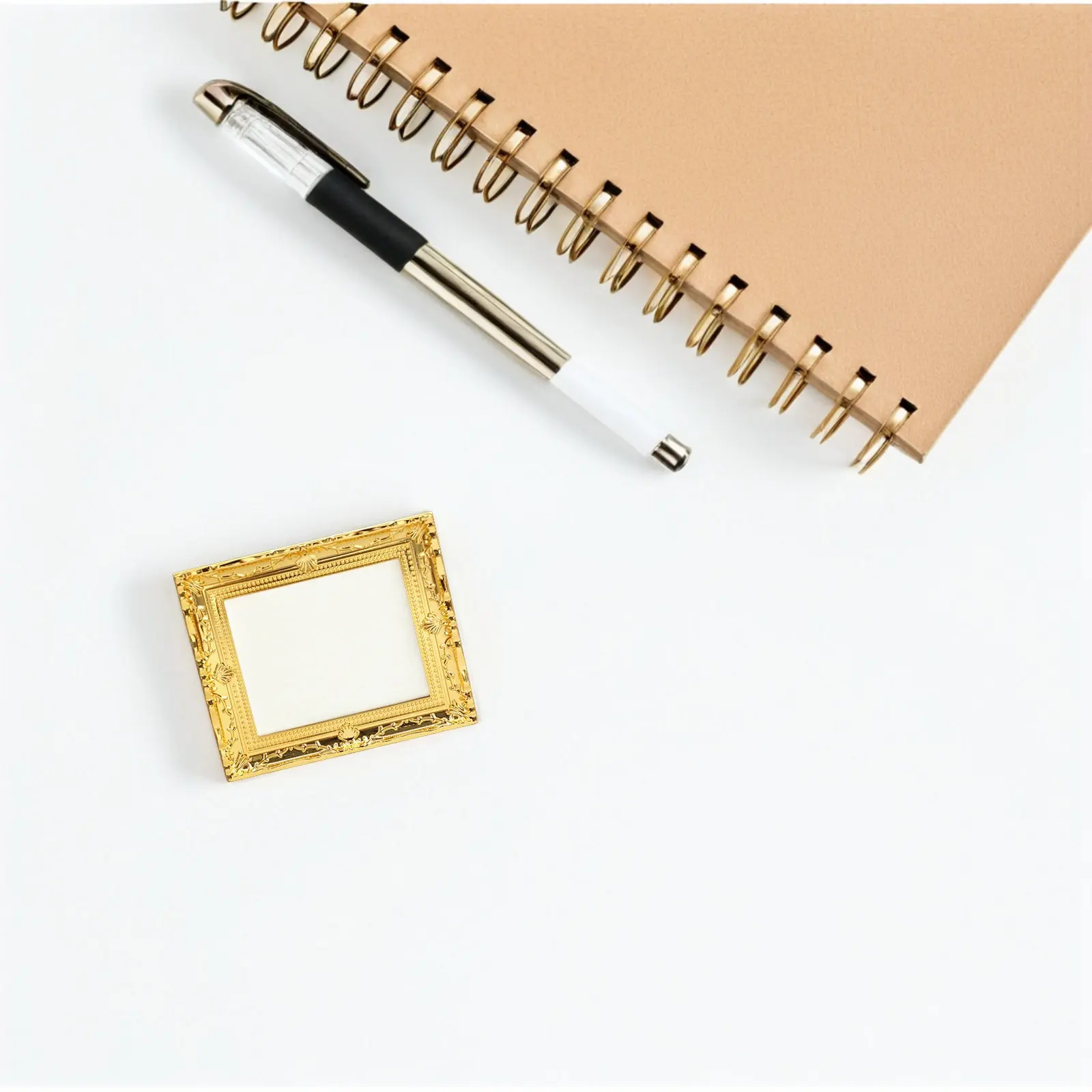 

2pcs Mini Furniture Golden Miniature Picture Frame for Dollhouse Decor Mini Miniature Furniture Frame Layout Adorn