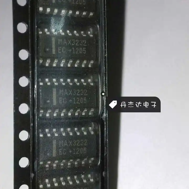 30 قطعة الأصلي الجديد 30 قطعة الأصلي الجديد MAX3232EC 3232 رقاقة SOIC16 RS232 استقبال سائق MAX3232ECDR