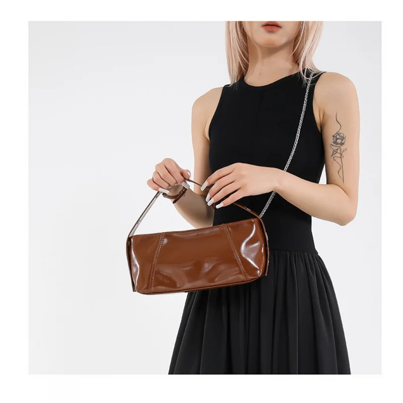 

Chic Women's Tote Bag Crafted From Sheepskin Leather Featuring Casual Vintage Lightweight Soft Daily Refined Look​