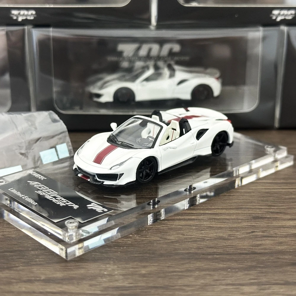 

TPC 1:64 Novetic 488 Pista Diecast Model Car