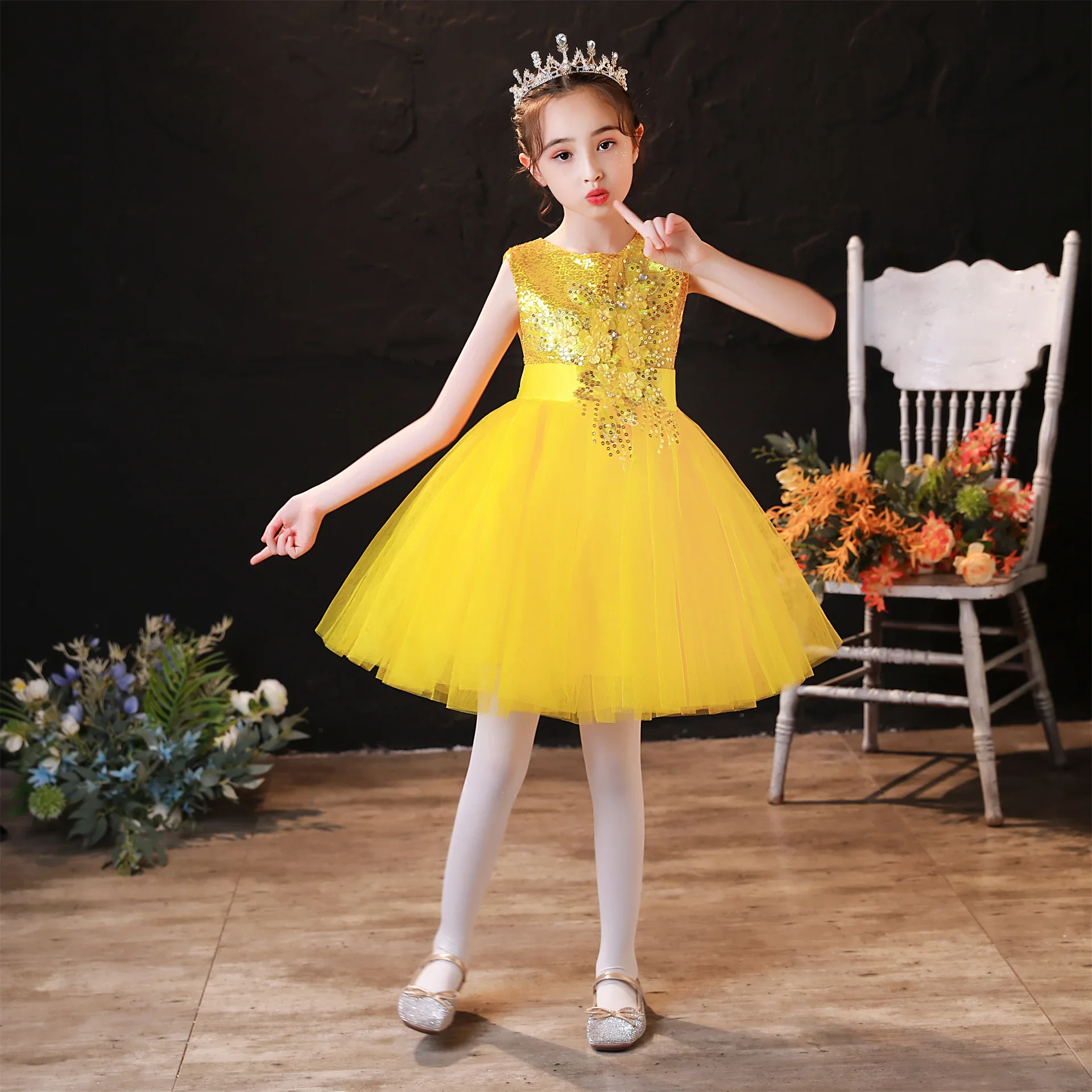 Yellow Sequined Girls Stage Dress Jazz Dance Modern Dance Costume Ballet Princess Skirt Boys Long sleeved Performance Clothes