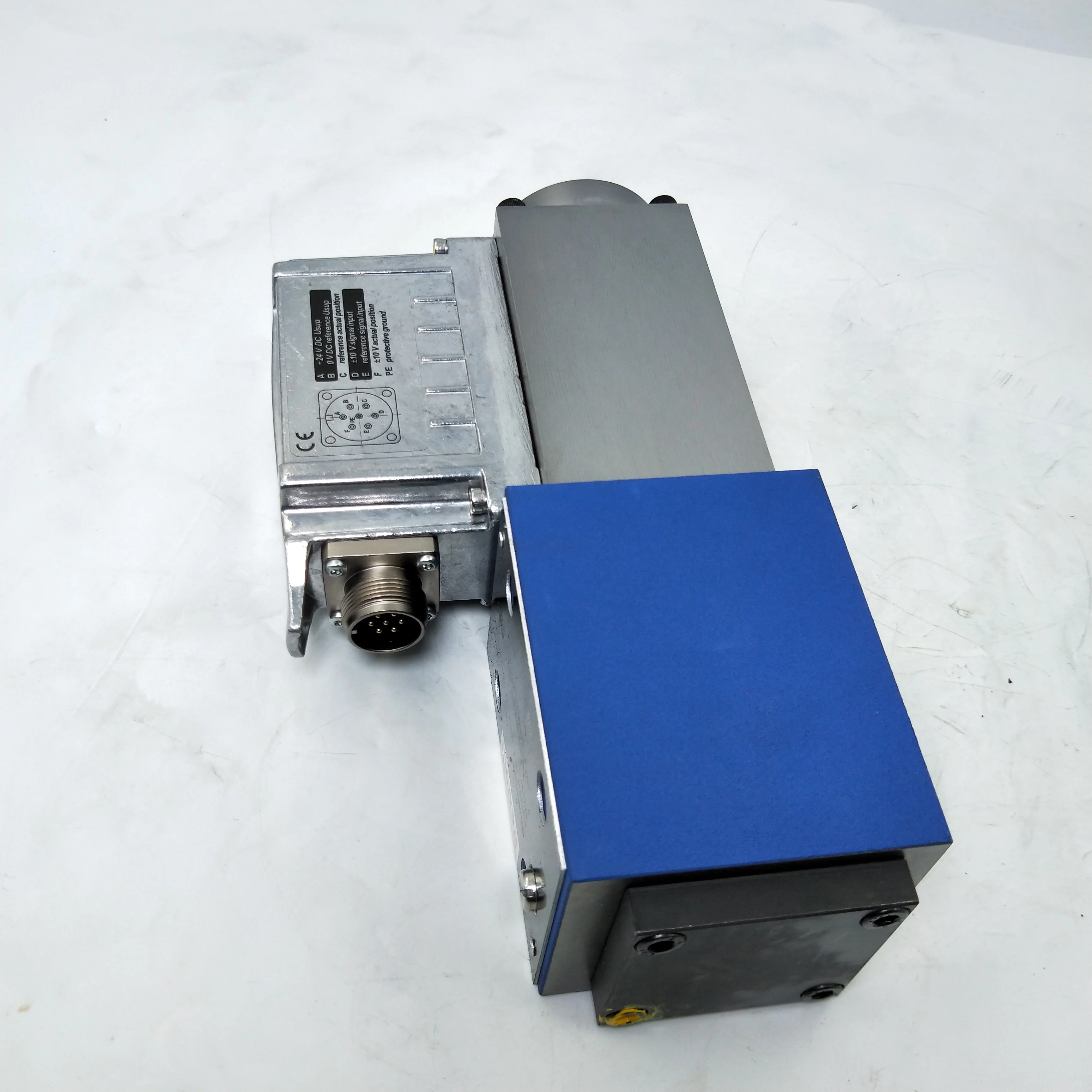 Rexroth 4WRPEH 4WRPEH10 proportional control valve R0811404803 4WRPEH 10 C4 B100L-2X/G24K0/A1M hydraulic directional valve