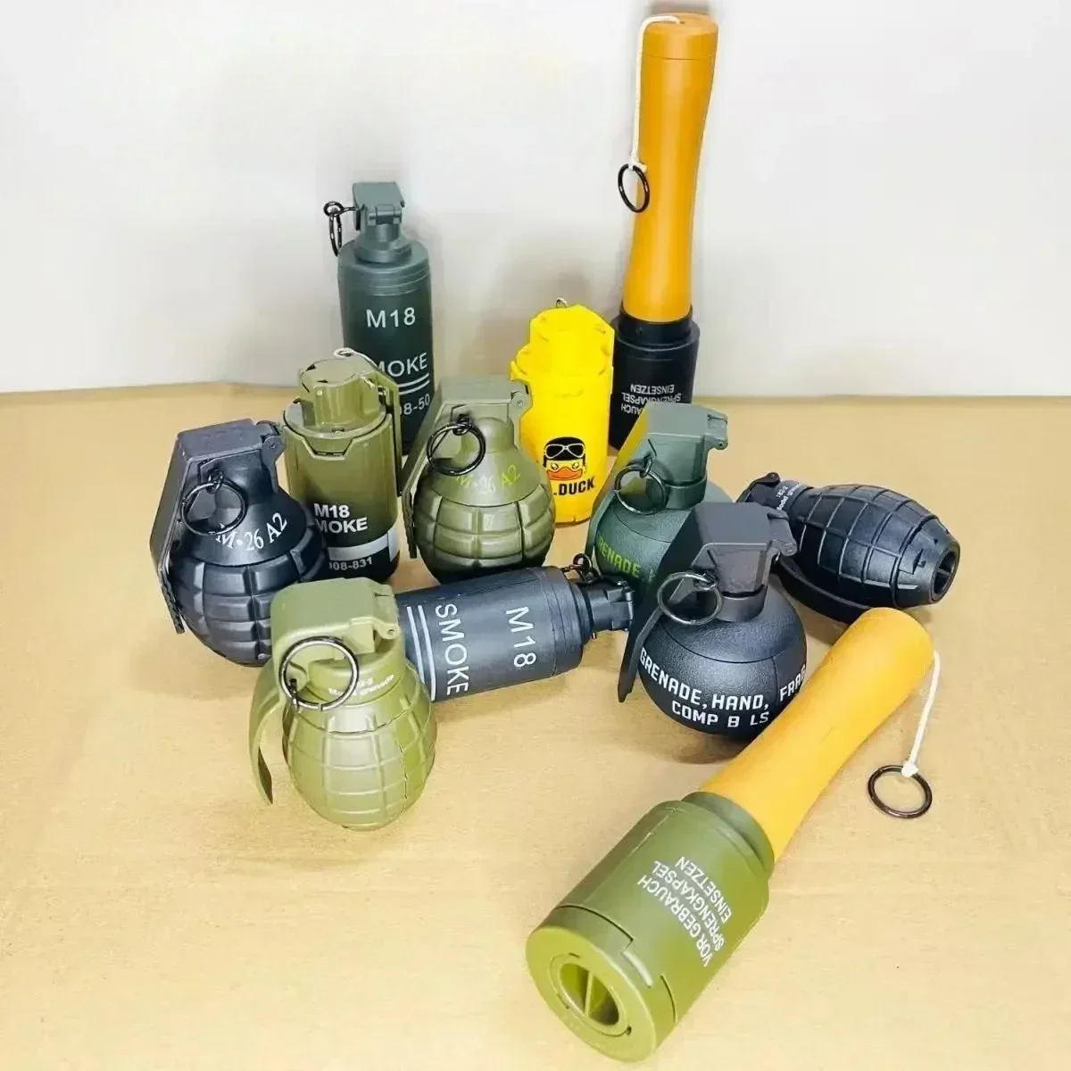 لعبة قنبلة يدوية مائية WSimulation M24 مع تأثير انفجار، تصميم ممتع مثالي للألعاب الخارجية وأنشطة لعب الأطفال