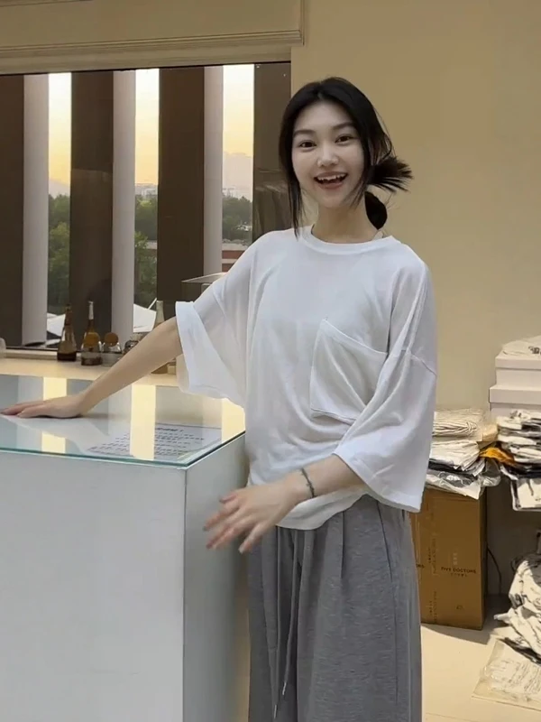 Korean Style Loose Short Sleeve round Neck T-Shirt Women's Summer New Thin Sun Protection Design Sense Top White Color Block