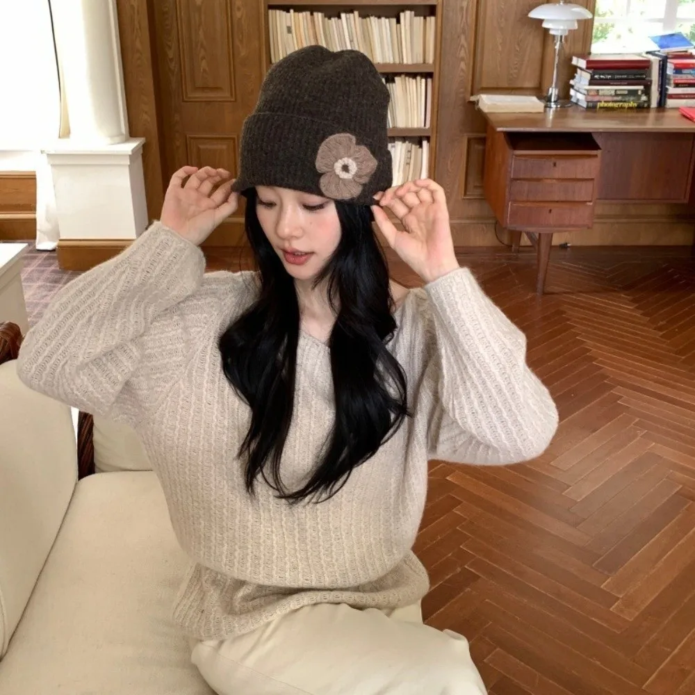 3D Flower Floral Knitted Beanie Hat Polyester 56cm-58cm Circumference Warm Fall Winter Hat Cozy Texture Stretchy Handmade Beanie