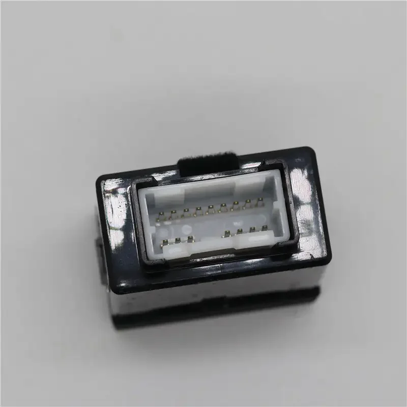 961201R000 Genuine JACK ASSY AUX & USB for Hyundai 2011-2013 Accent Solaris USB Reader IPod AUX Port Adapter Assy 961201R000RY