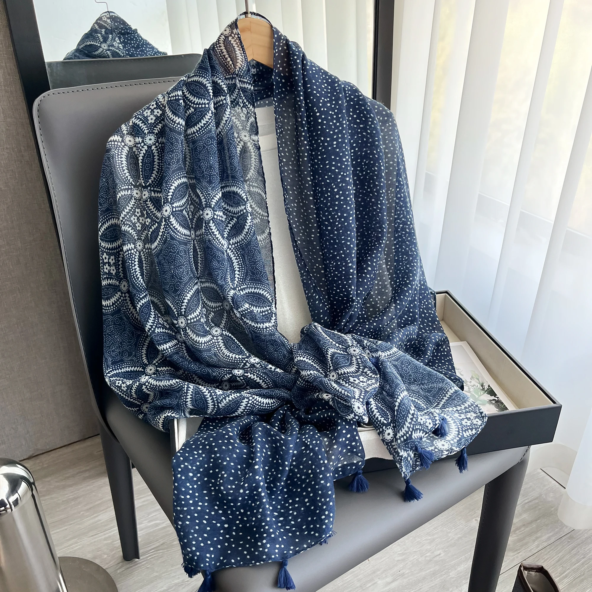 

2024 Новый Модный летний женский шарф богемный цветочный пляжный хиджаб шали и палантины женский платок дизайнерская Пашмина бандана