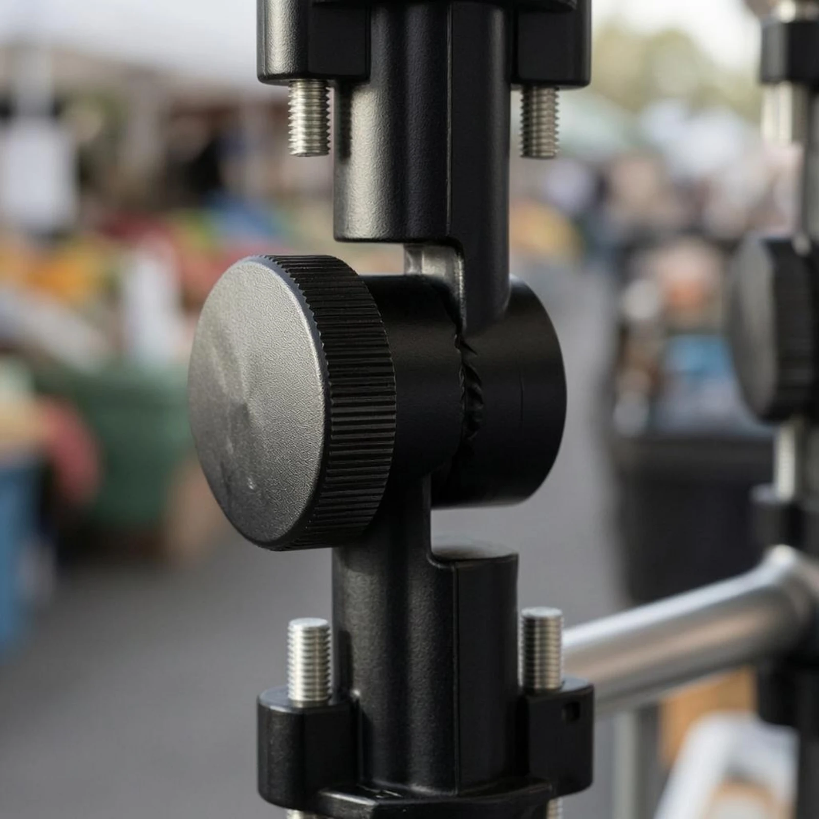 2 Pieces Rotating Umbrella Clamp Black Vehicle Umbrella Support Clamp Mounting Hardware 360° Rotation Easy to Install