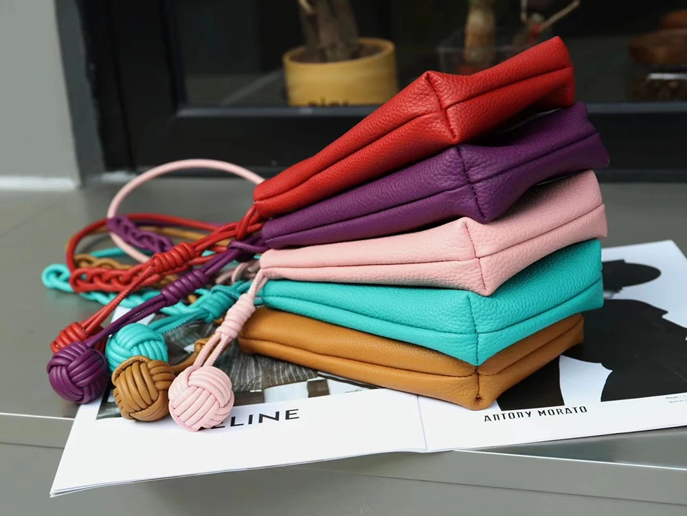 Echt leder kleine Frauen Umhängetasche benutzer definierte Initialen hand gewebte Ball Telefon Schulter tasche personalisieren Name Dame Mini Beutel Geldbörse – Detail 10