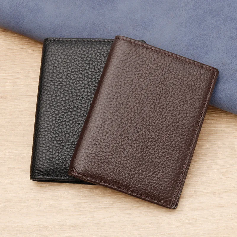 Skórzany Portfel Męski Bifold z Okienkiem na Dowód i Blokadą RFID - Etui na Karty Kredytowe i Dokumenty — zdjęcie 6