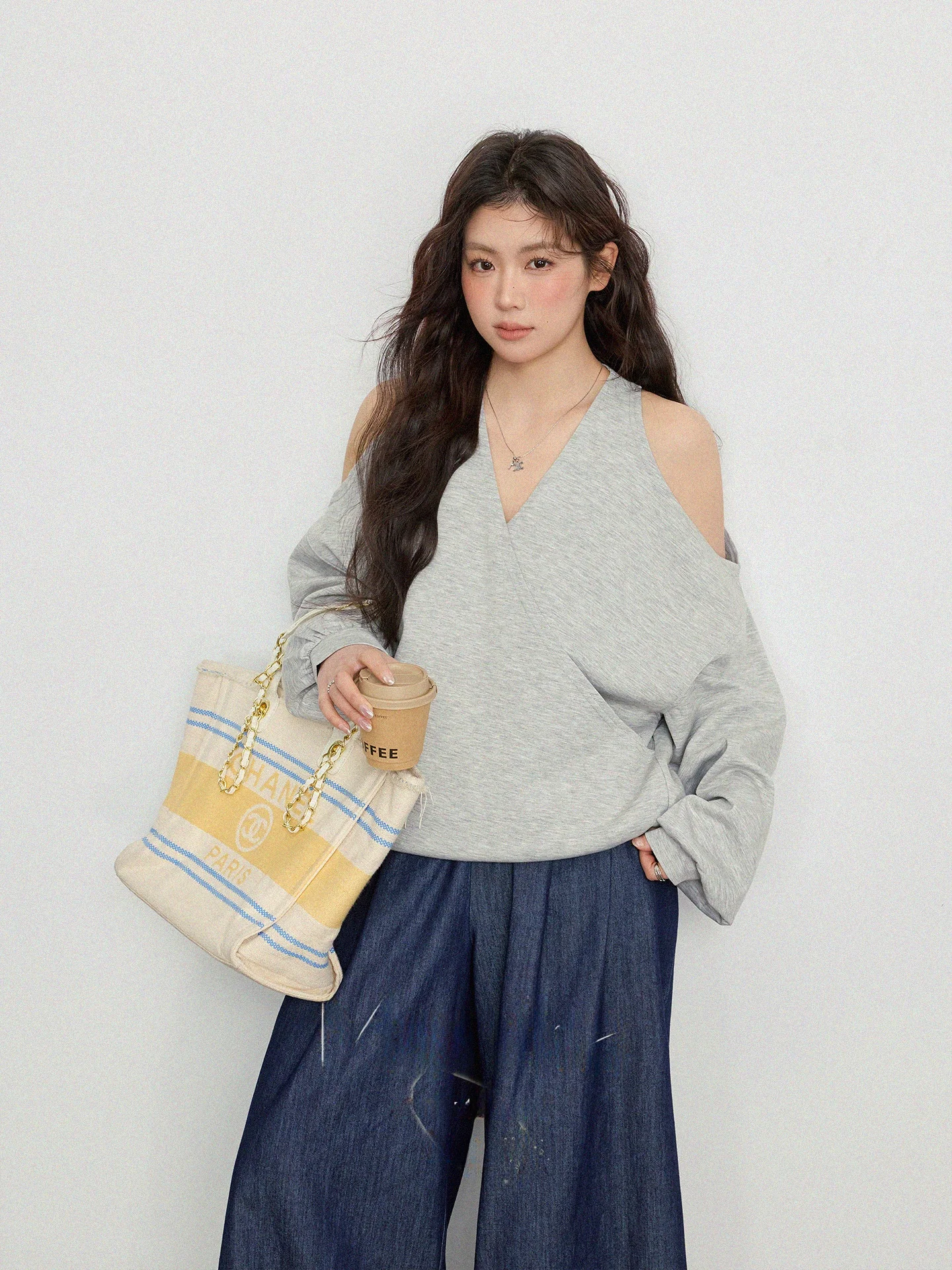 

Loose Casual Shoulder Hole Sweatshirt plus Size Women's Spring Gray Hoodie V-neck Long Sleeve Slimming Top for Plump MM