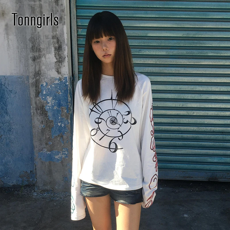 Tonngirls 2000s Aesthetic T-shirt Women Long Sleeve Graphic Print Clock Tee Y2k Japanese Vintage Casual Tshirts American Retro