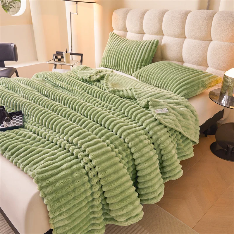 Light Luxury Solid Color Multifunctional Rabbit Velvet Blanket Winter Thick Warm Flannel Used for Bedroom Living Room Blanket