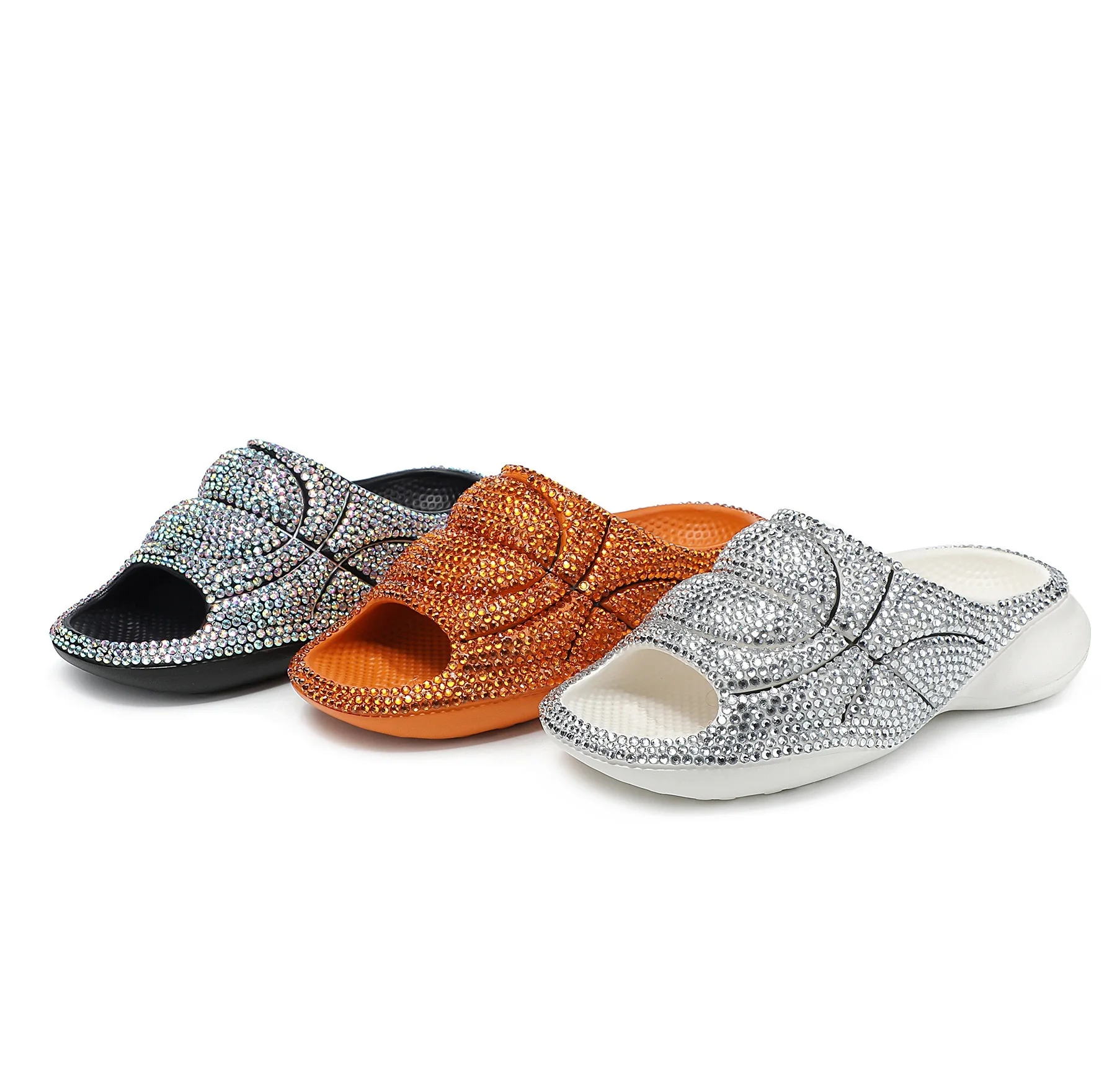 Summer New Diamond studded Thick Bottom EVA Flat Heel Outdoor Beach Hole Shoes Casual Flat Heel Large Size Women's Sandals