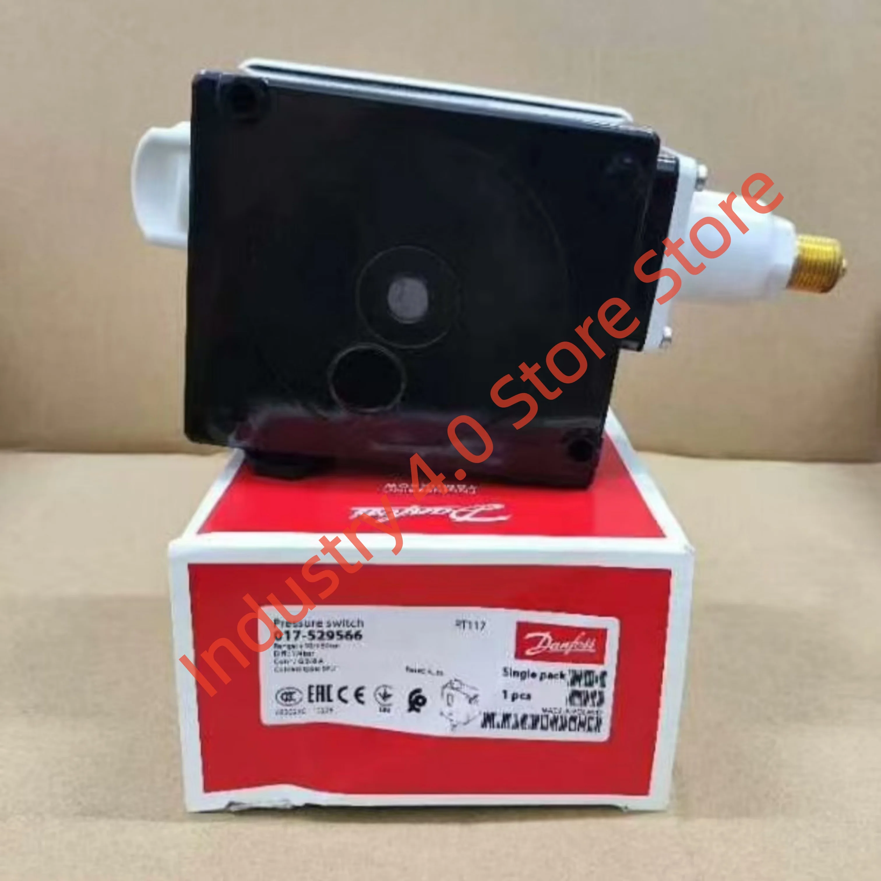 

017-525566 Реле давления RT5, новое, в упаковке 017-529566 RT117