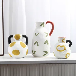 Lovely Painted Ceramic Vase Handle Flower Pots Desk Decoration Flowers Arrangement Porcelain Floral Vases Modern Home Decor