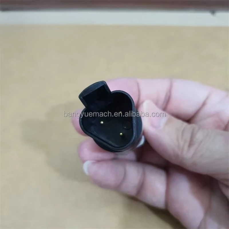 Pressure sensor 31Q4-40800 31Q440800 is suitable for R140W-9 R160LC-9 R170W-9 excavator accessories