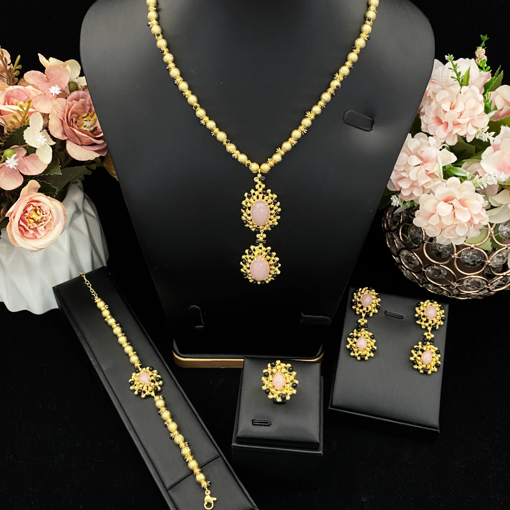 

Классический позолоченный медный ювелирный набор JRH с кубическим цирконием для женщин: романтический подарочный комплект (колье, серьги, браслет, кольцо) для вечеринок