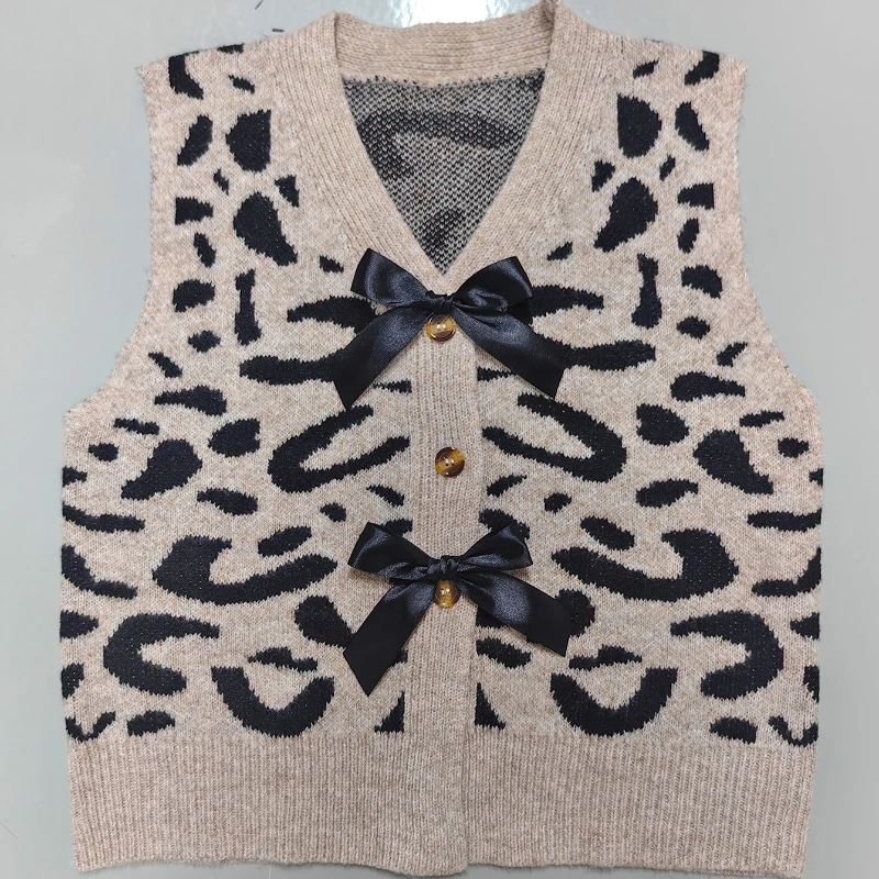 2026 Autumn New V-neck Single Row Button Bow Tie Decoration Loose Knit Leopard Print Vest for Women