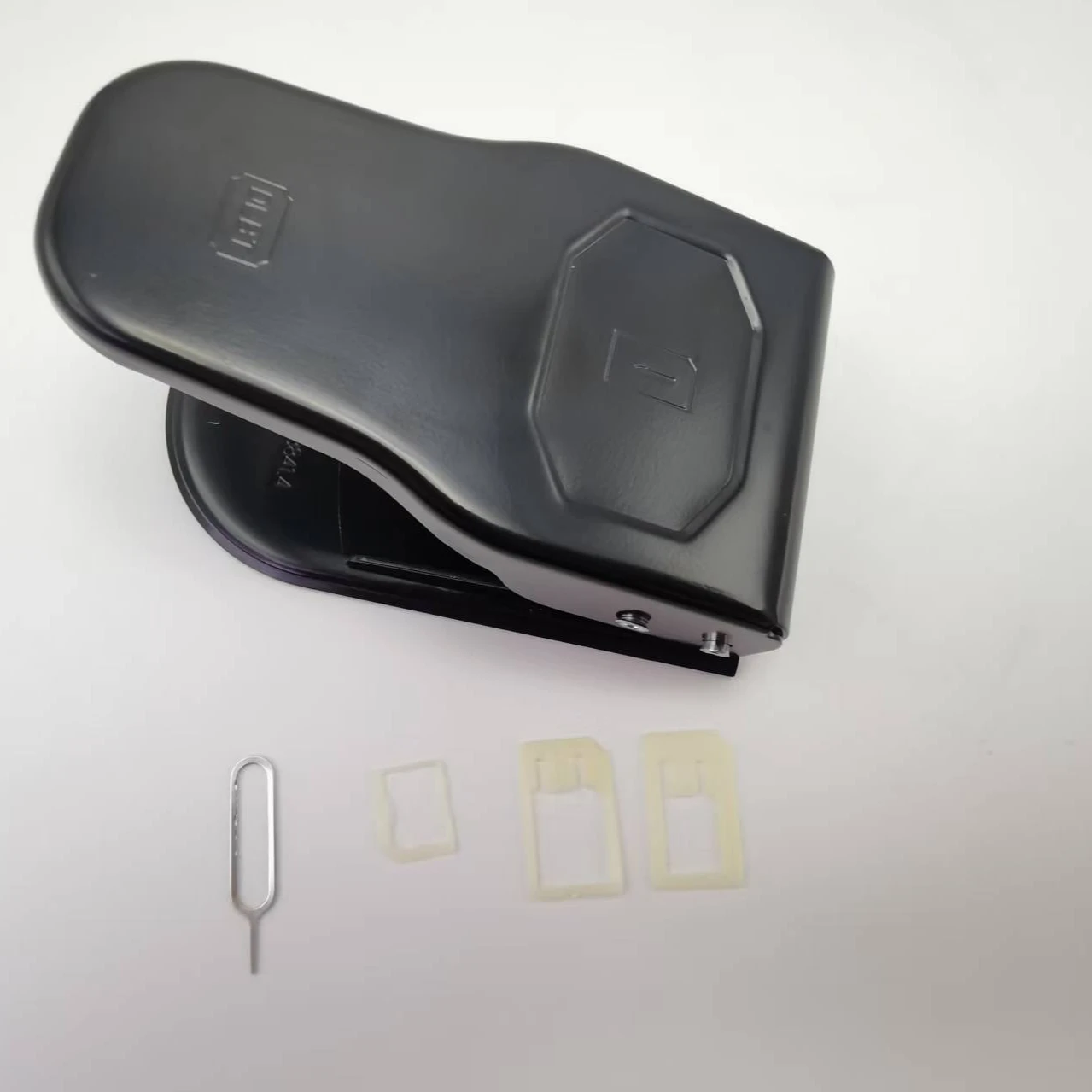 Three-In-One SIM Card Cutter Knife Edge Mobile Phone Accessories Multi-Purpose Hardware Too