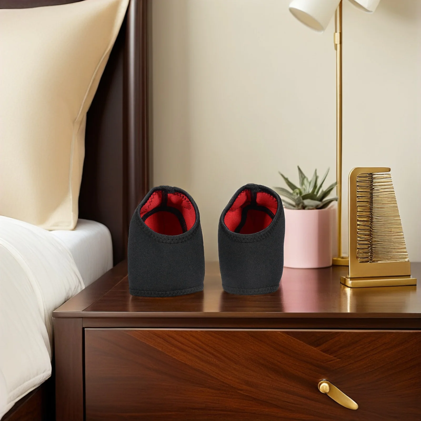 

2Pcs High Quality Neoprene Heel Covers Exquisite Workmanship Anti-Wear Non-Slip Heel Protector Feet