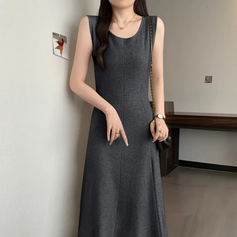 ชุดเดรสไหมพรมแขนกุดทรงเข้ารูป คอทรงโอ สไตล์วินเทจ สวยหรู ทันสมัย เหมาะสำหรับฤดูใบไม้ร่วง  ชุดราตรี  แฟชั่นไฮสตรีท  มีไซส์พลัส