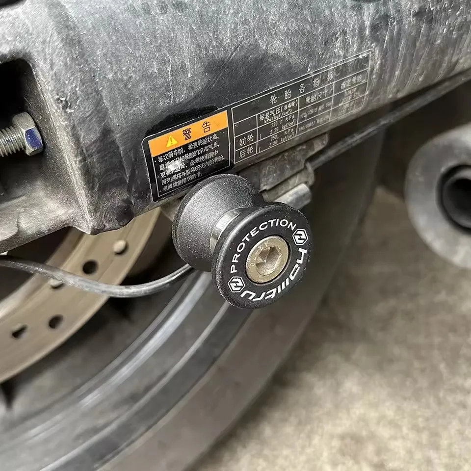 لياماها FZ1N FZ1S FZ8S FZ1 N / S 06-15 الراسم 7 700 900 / GT دراجة نارية العجلات الخلفية Swingarm بكرات المنزلق حامل رفع المسمار