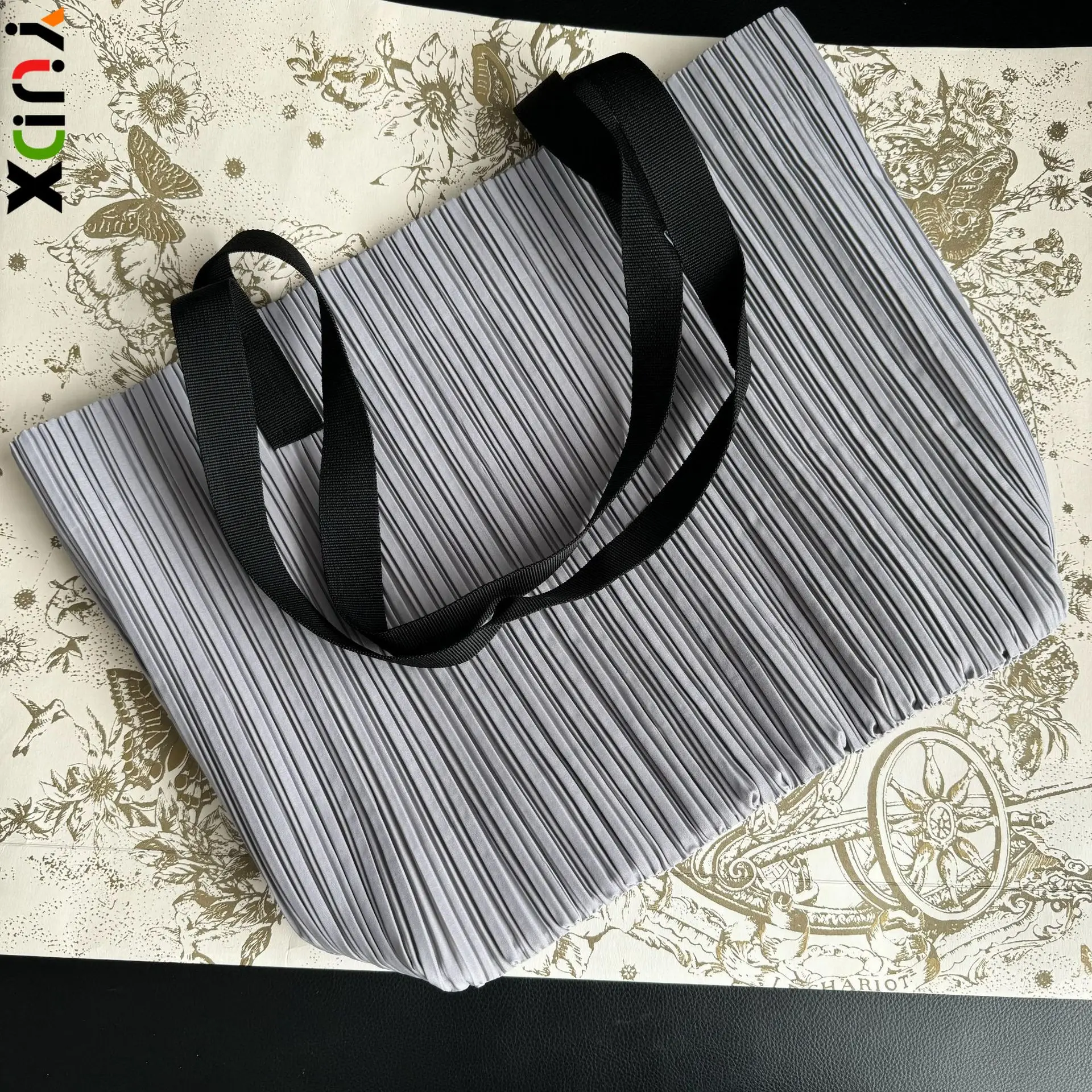 Miyake Pleated Fashionable Casual Drawstring Small Square Bag Solid Color Sports Bag Counter Bag Casual Phablet Mobile Phone