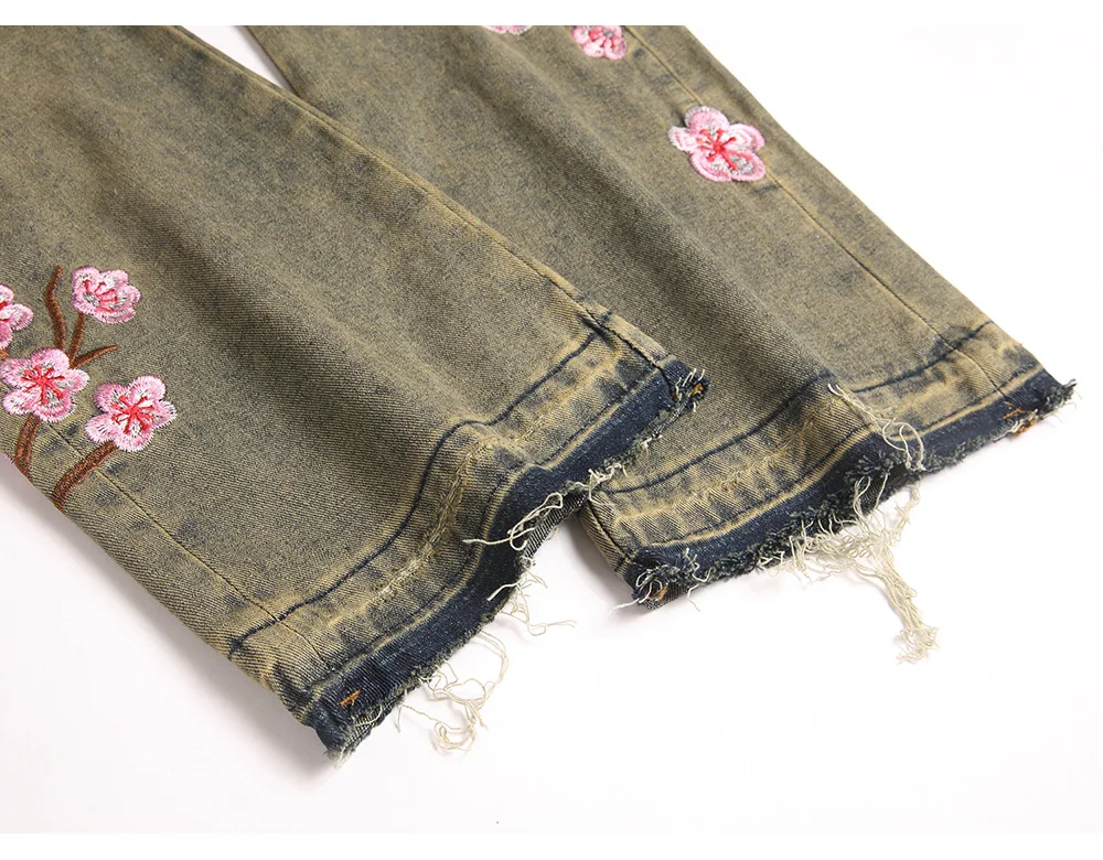 Herren-Jeans mit Sakura-Stickerei, Streetwear, Boot-Cut-Hose, ausgestellter Saum, ausgestellte Hose mit Rissen und Kirschblüten-Design – Detail 33