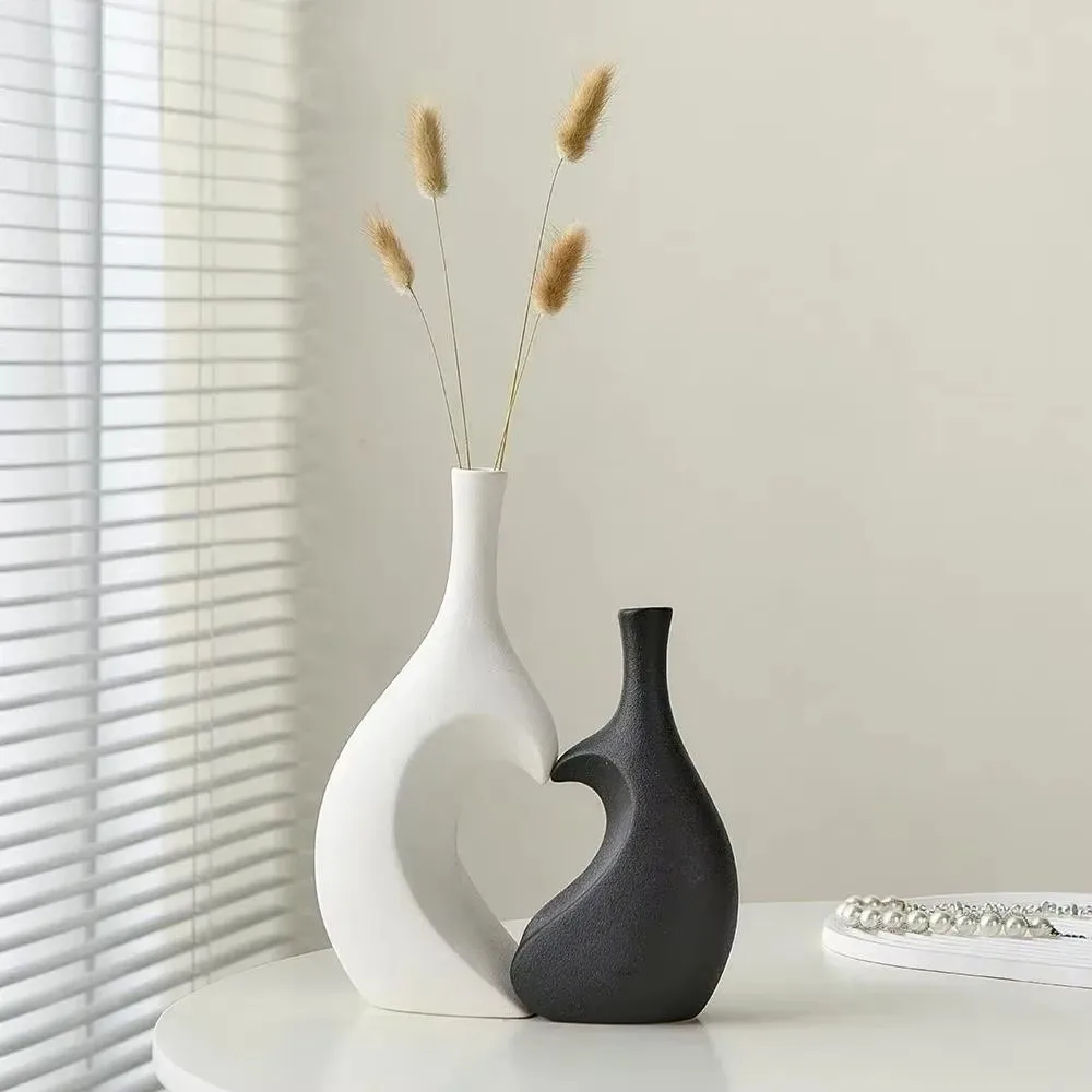 A Set Creative Heart-Shaped Ceramic Vase Solid Color High-end Water Cultivation Vase Desktop Decor Elegant Irregular Shape Vase