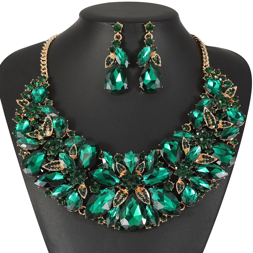 Fashionable Light Luxury Glass Rhinestone Necklace Earrings Two Piece Set Fashionable Chain Dress Wedding Banquet Accessories