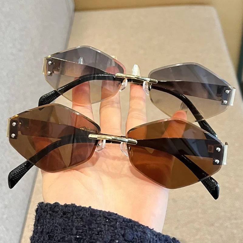 

New Vintage Steampunk Polygon Sunglasses Women Classic Rhombus Sun Glasses Trendy Driving Shades for Ladies UV400