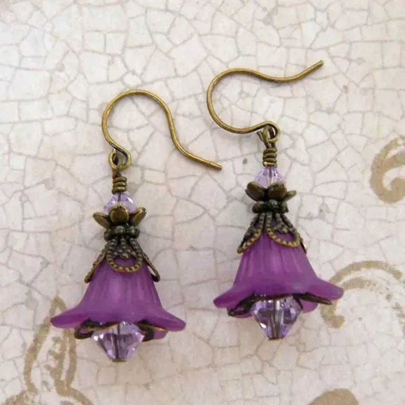 Purple Flower  Violet Lucite Flower Dangles Vintage Style Earrings
