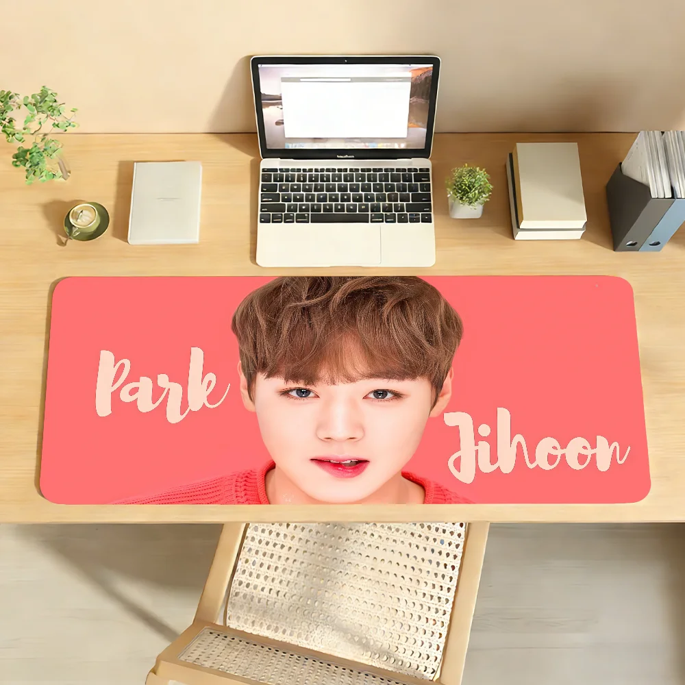 Actor P-Park Ji-hoon-S Mouse Pad Computer Laptop Rubber Non-slip Mouse Mat Mousepad Gamers Decoracion Desk Mat