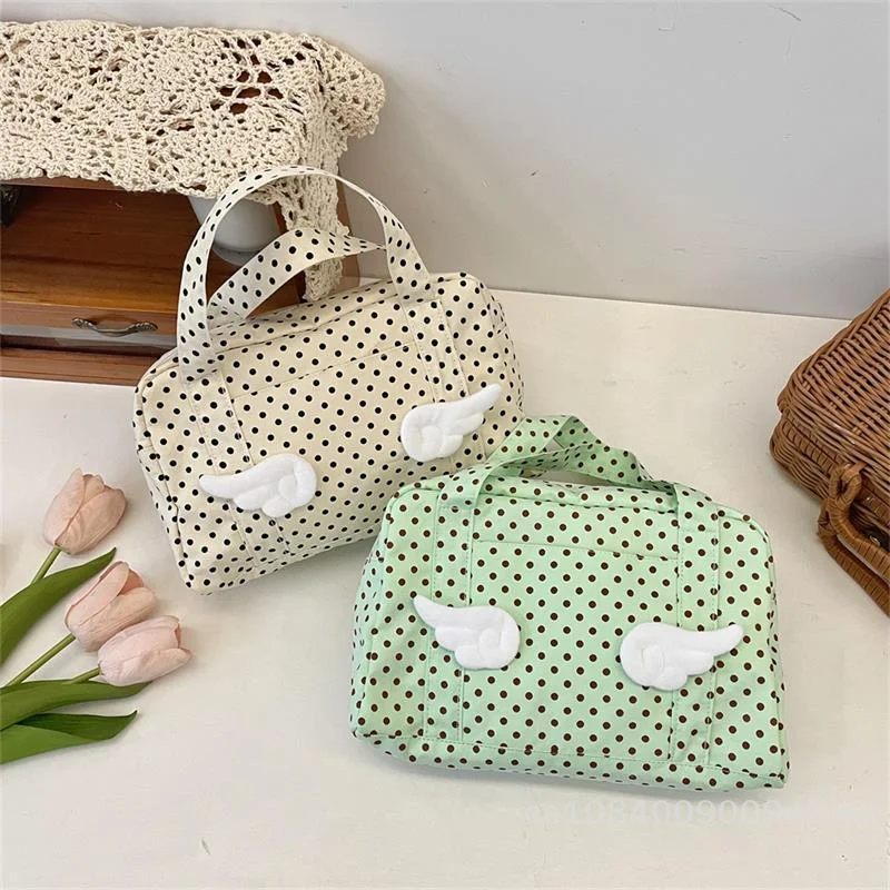 Ins Style Polka Dot Wings Design منظم أدوات الزينة الكبير، حقيبة مكياج للسفر مع مقابض، حقيبة استحمام محمولة