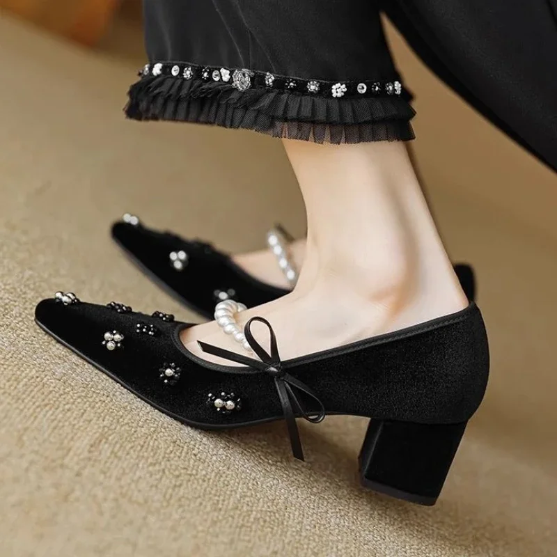 

Женская обувь в готическом стиле с жемчугом на среднем каблуке с бантом на массивном блочном каблуке в японском стиле, женские туфли-лодочки Мэри Джейн с острым носком в японском стиле 39