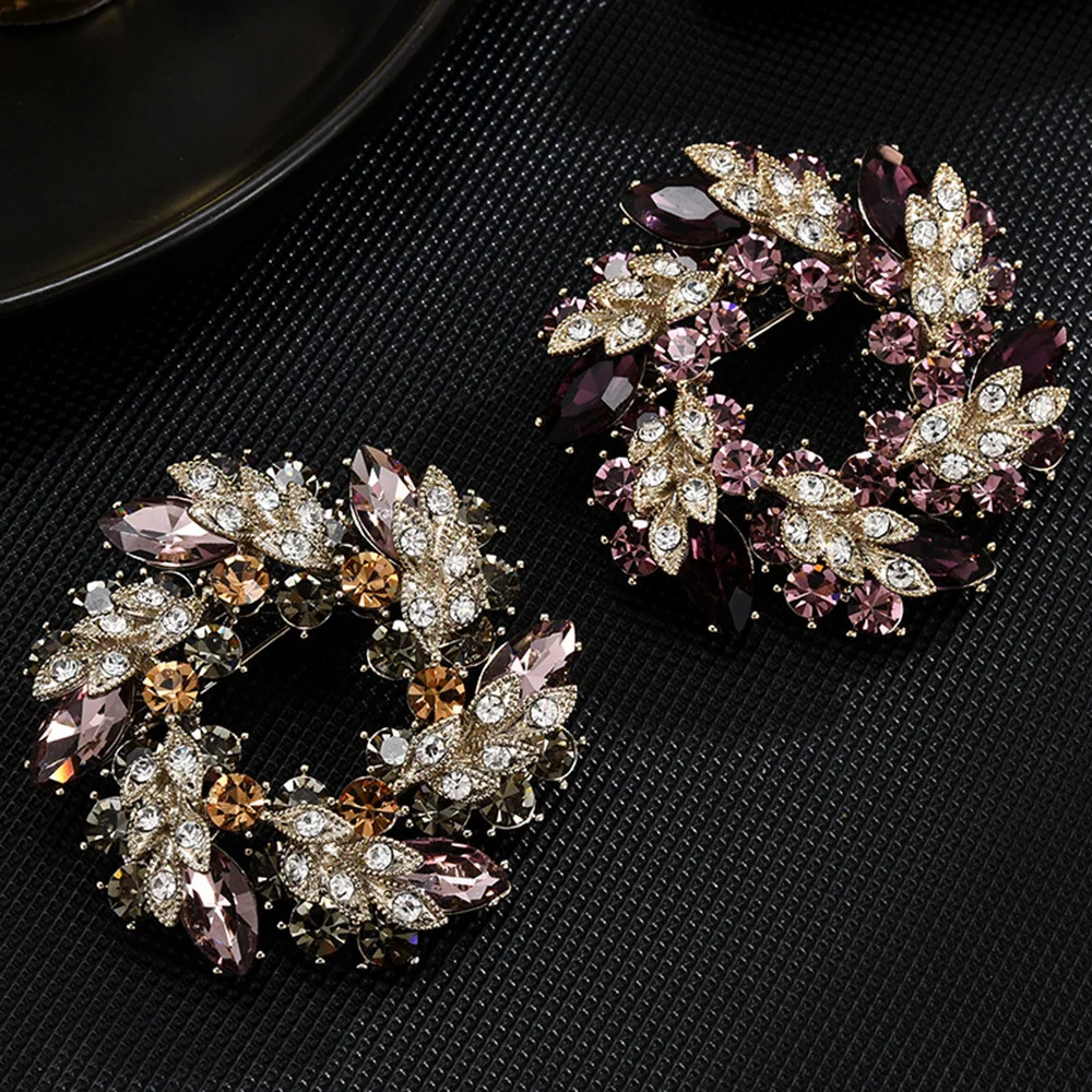 Elegant Bauhinia Garland Brooch Rhinestone Floral Badge Women‘s Clothes Coat Accessories Jewelry Lapel Pins Mother's Day Gifts