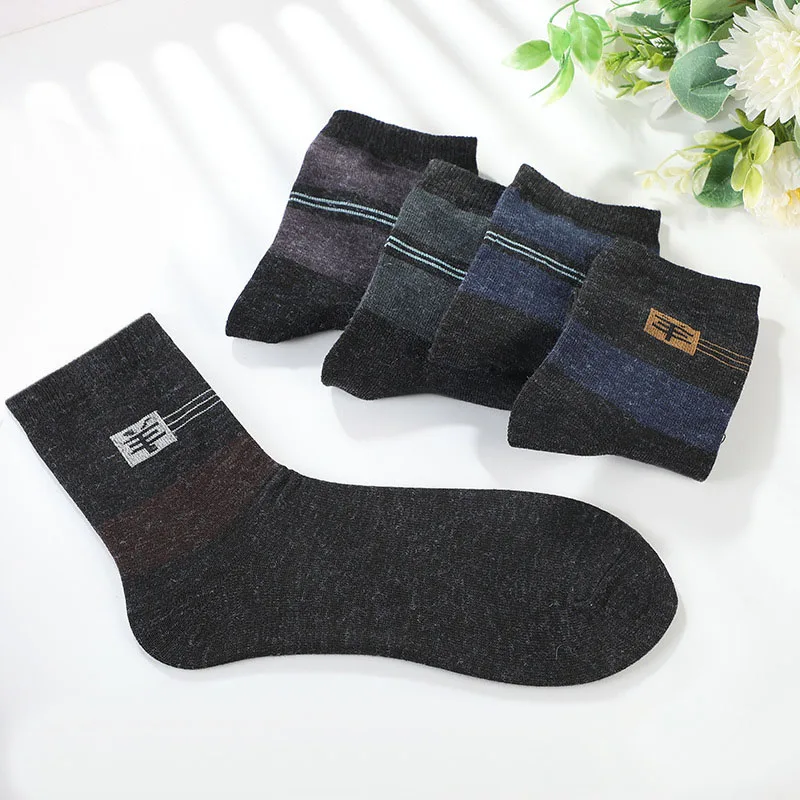 5 Pairs Men Business Socks Enlarged Thickened Warm Medium Tube Socks Comfortable Wear-resistant And Odor Resistant Black Socks