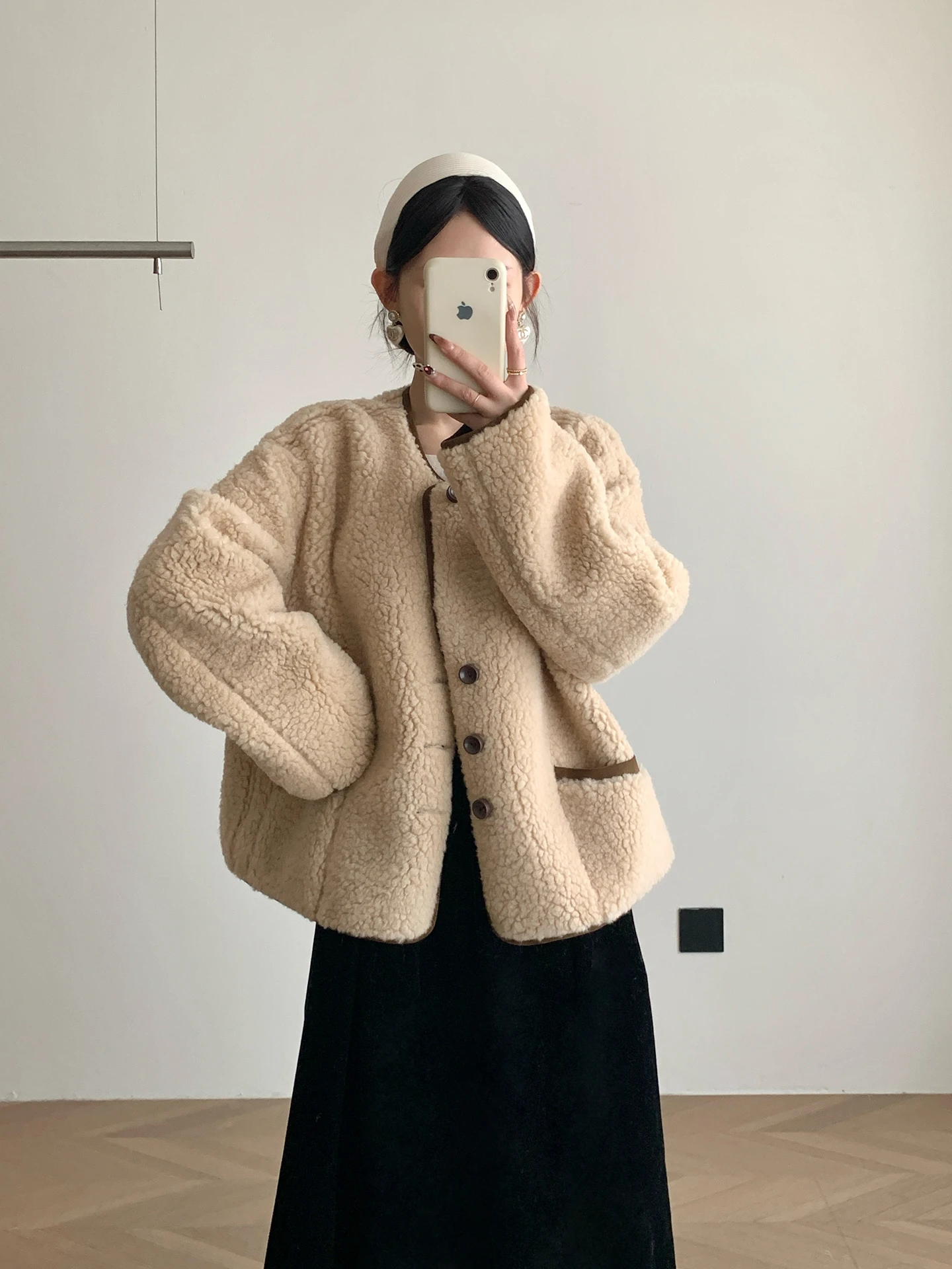 

2025 Winter New 00 Woolen Particle Lamb Fur ort Coat Women round Ne Double Sided Wear Suede Fur Warmth Youth Loose Fit L...