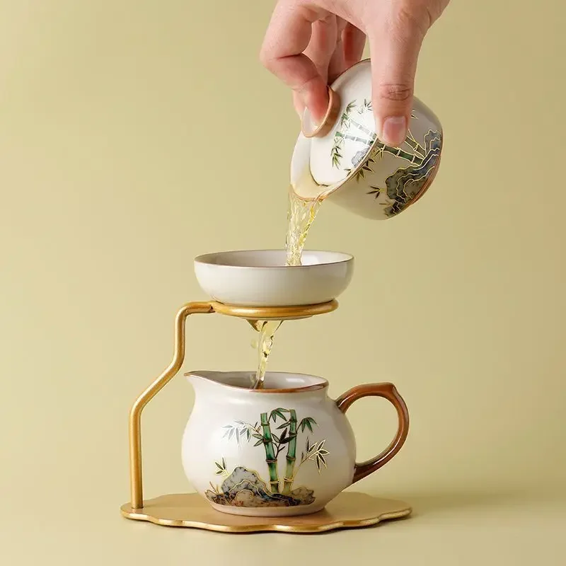 Integrated Fair Pitcher Tea Strainer with Holder Beige Ru Kiln Ceramic Tea Insufer Lazy Tea Maker Creative Teacup Teapot